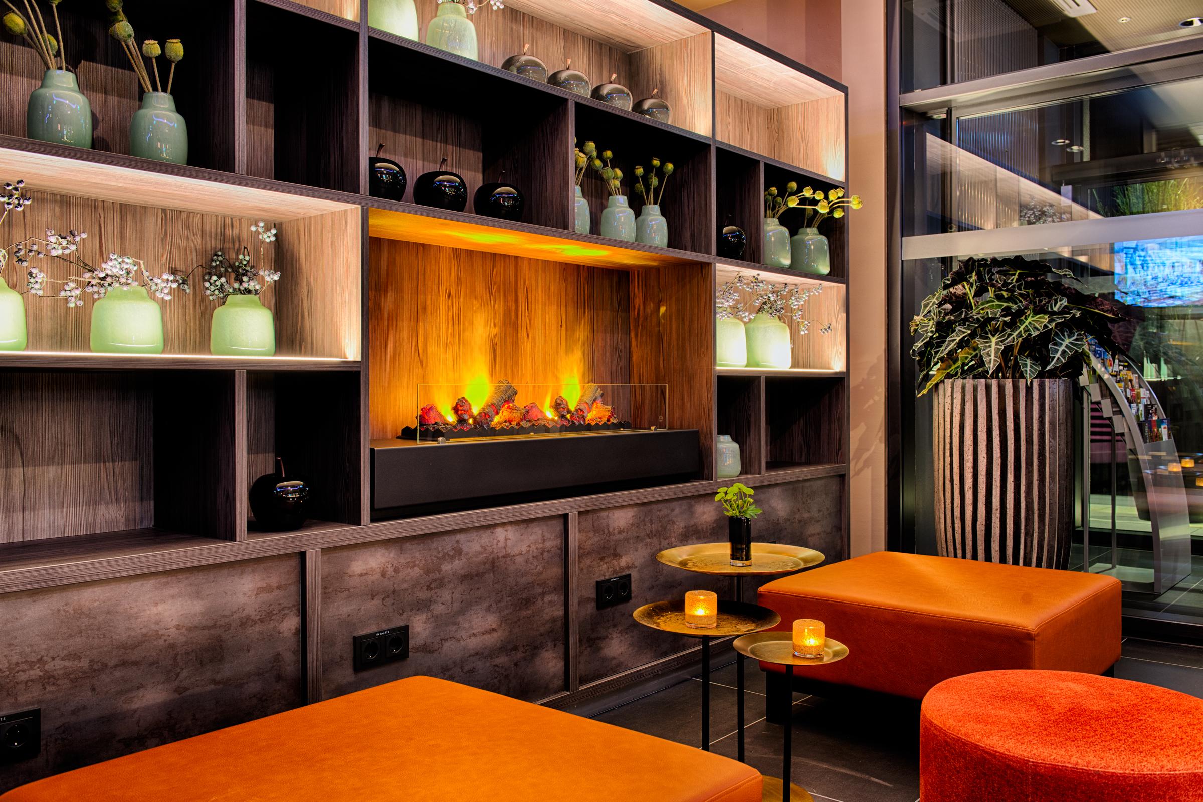 Hotel Leonardo East 4*